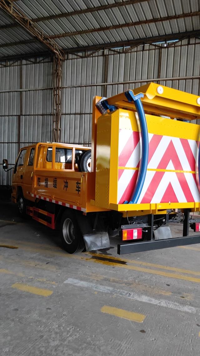 安徽安慶80k防撞緩沖車與救護(hù)車租賃服務(wù)